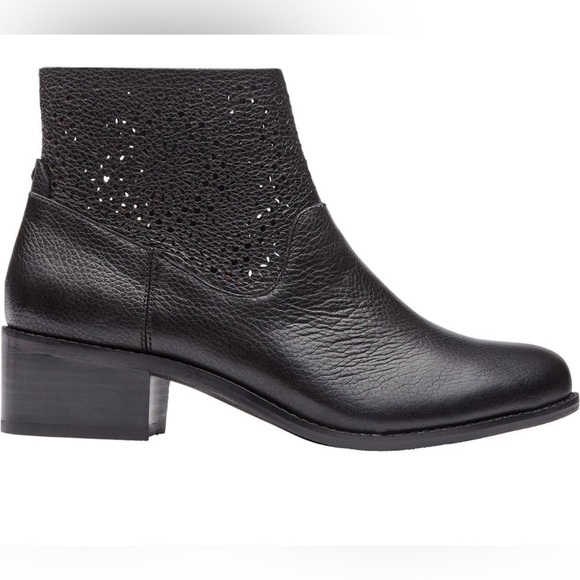 Vionic Luciana Black Perforated Leather Ankle Boots Size 6.5 - Picture 1 of 7